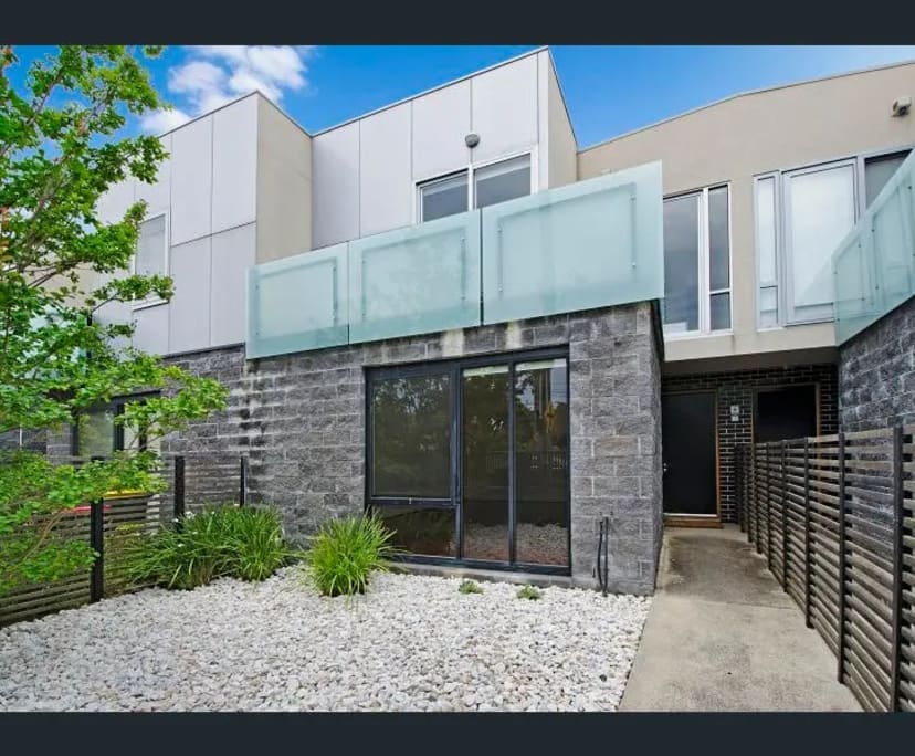 Unfurnished room in a share house