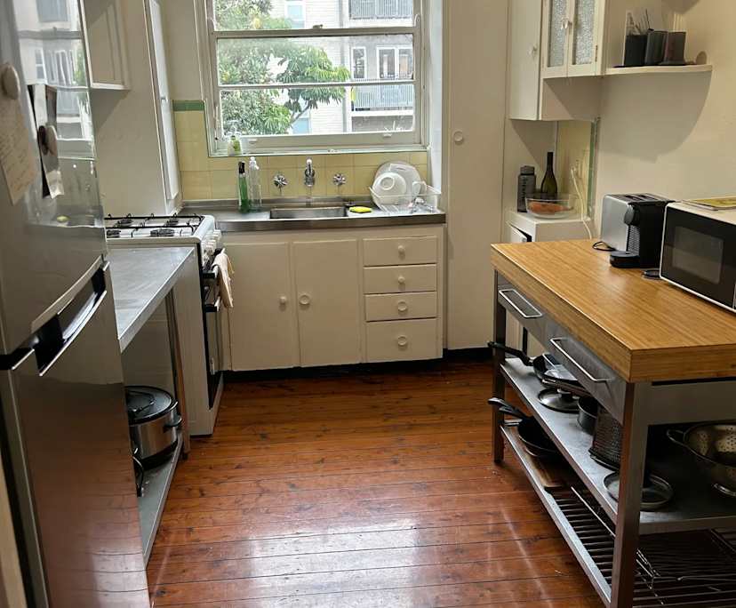 Unfurnished room in a flatshare
