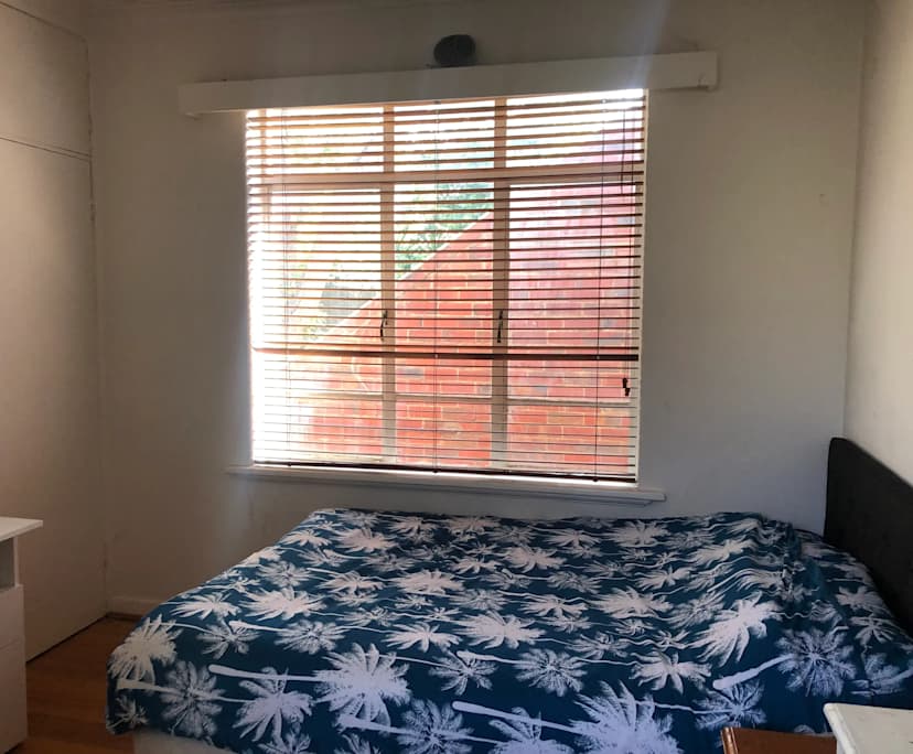 $380, Share-house, 3 bathrooms, St Kilda VIC 3182