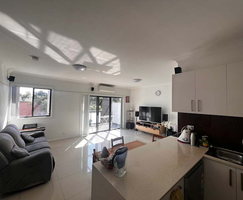 Furnished room with own bathroom