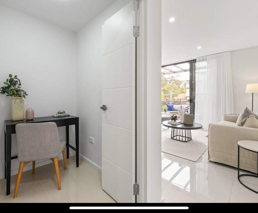 Furnished room with own bathroom