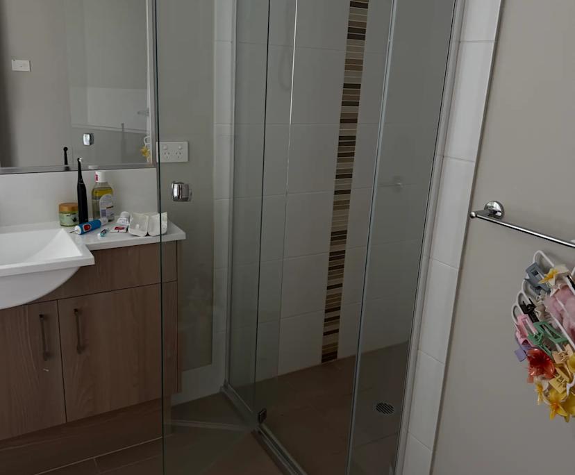 $250, Share-house, 3 bathrooms, Edmondson Park NSW 2174