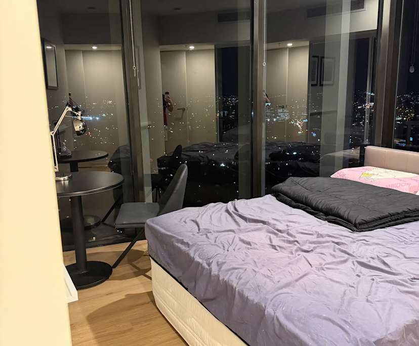 Furnished room with own bathroom