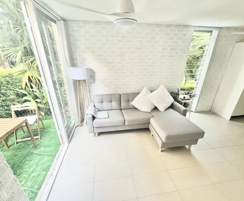 Whole property with 2 rooms for rent