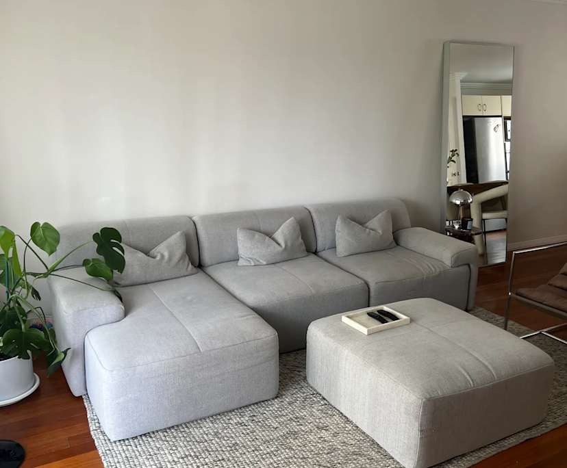 Unfurnished room in a share house