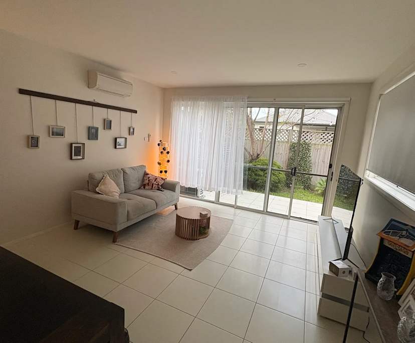 Unfurnished room with own bathroom