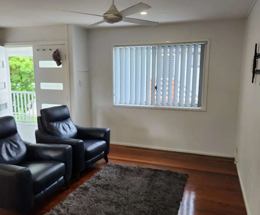 $750, Whole-property, 2 bathrooms, Mitchelton QLD 4053