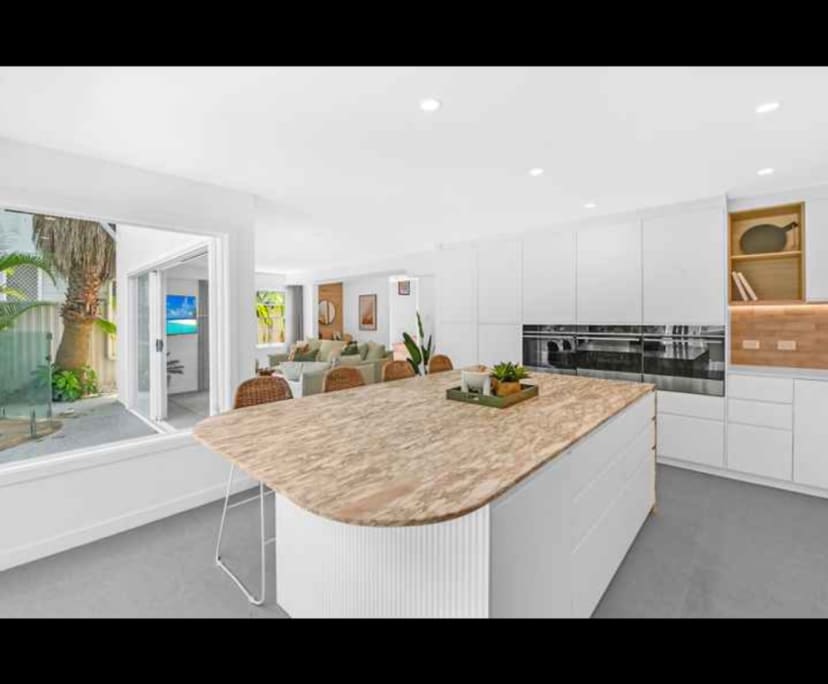 $550, Share-house, 4 bathrooms, Mermaid Beach QLD 4218