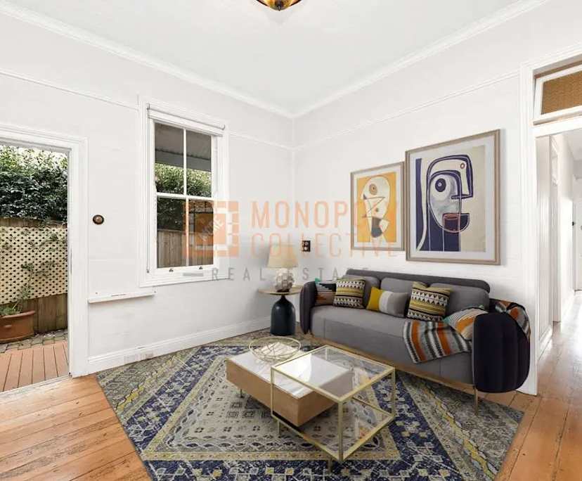 Furnished room in a share house