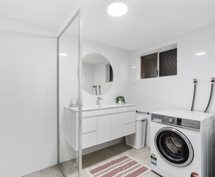 $250, Student-accommodation, 2 bathrooms, Surfers Paradise QLD 4217