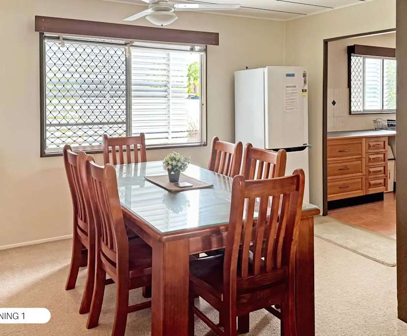 $220, Share-house, 3 bathrooms, Cranbrook QLD 4814
