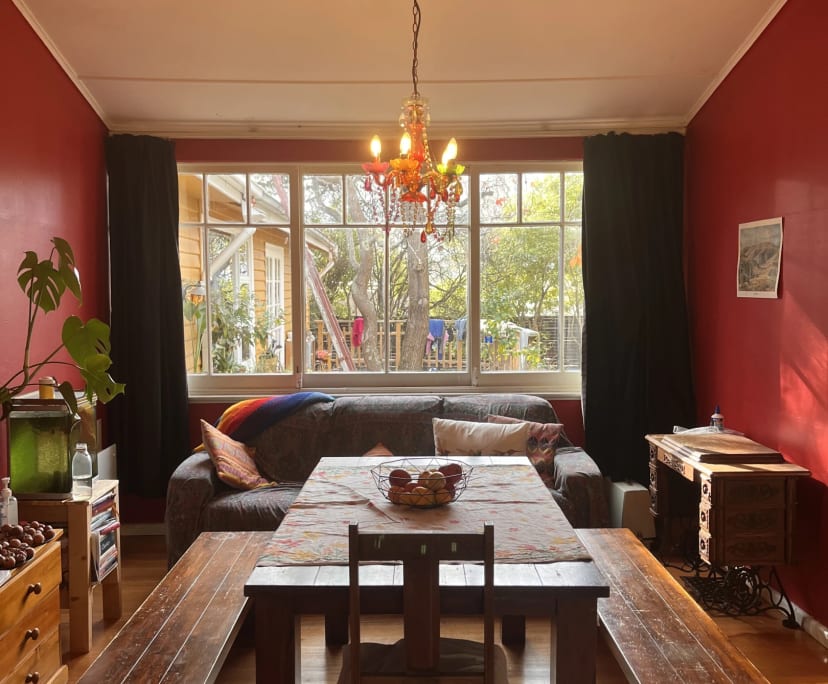 Room in a share house