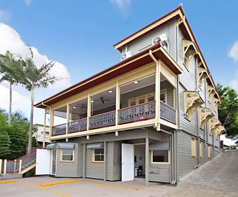 Room for Rent in Red Hill, Brisbane 150, Furnishe...