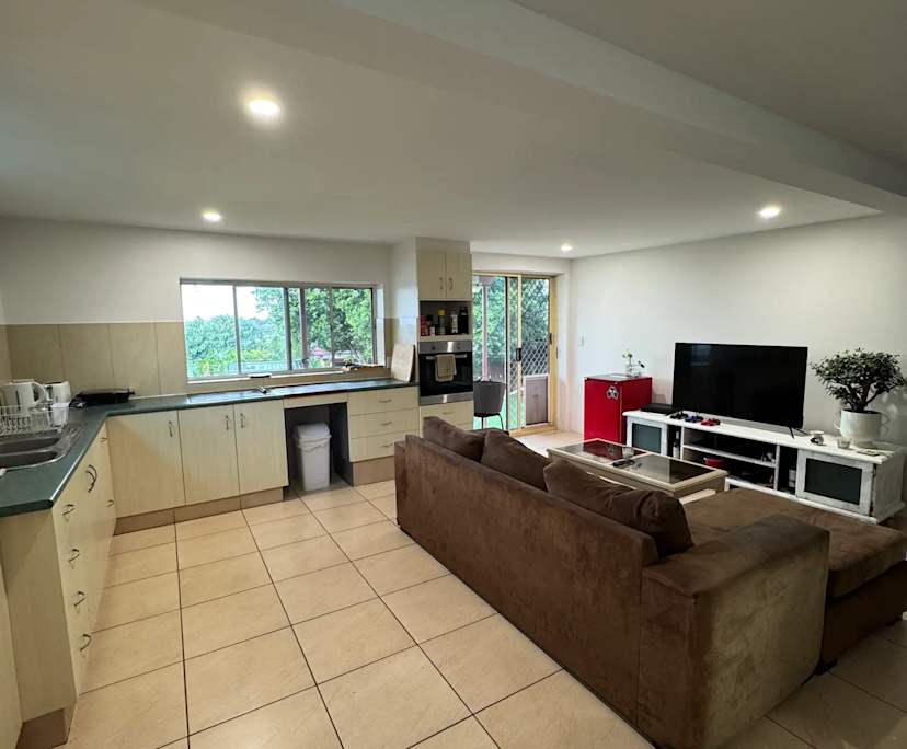 Unfurnished room in a share house