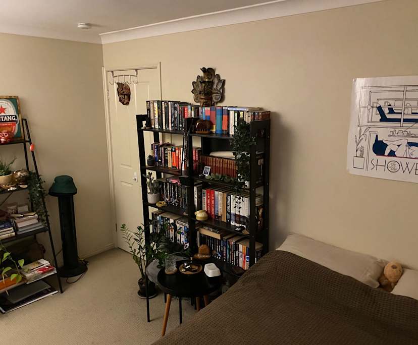 Unfurnished room in a share house