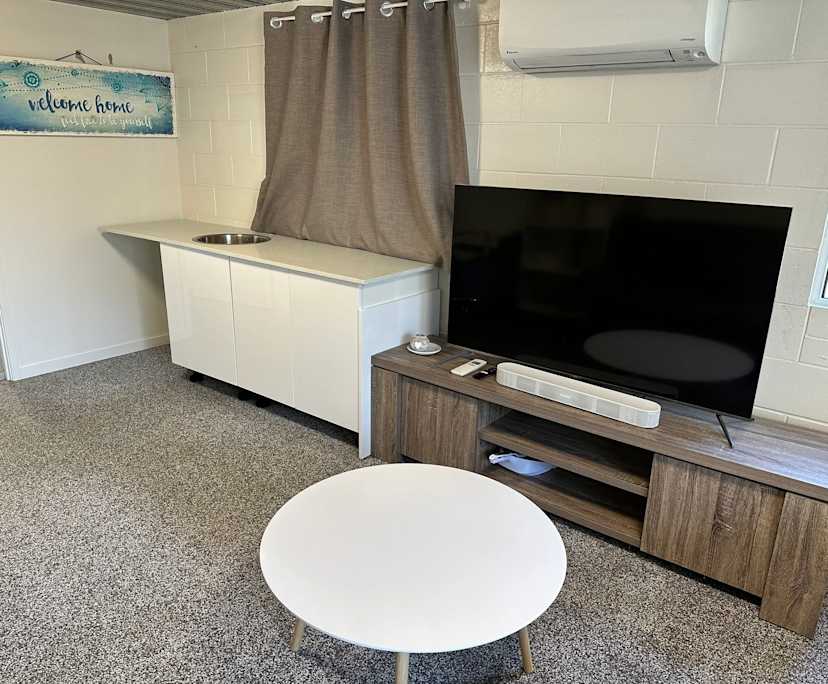 Furnished room with own bathroom