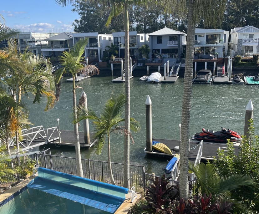 Student for Rent in Coomera, Gold Coas...