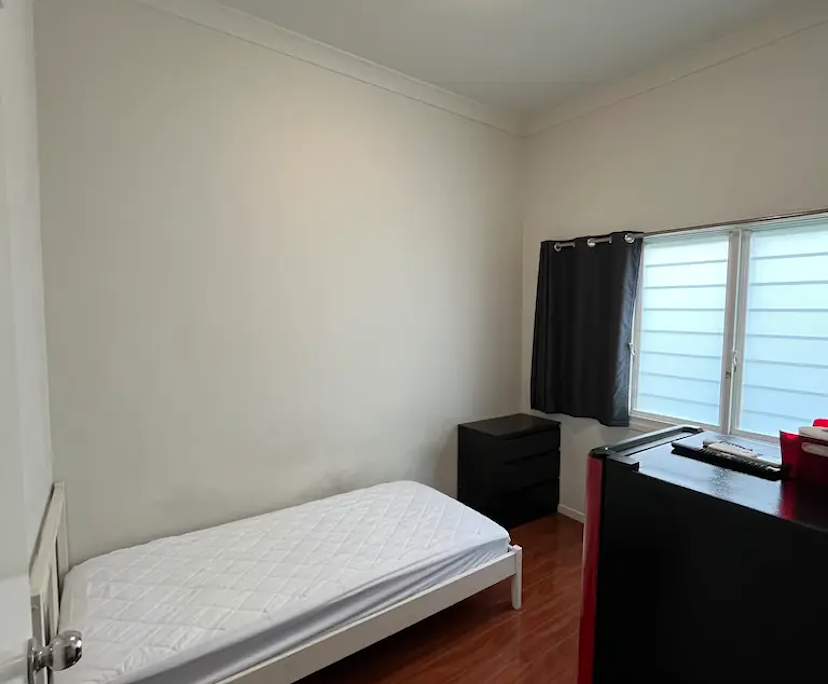 $360, Share-house, 4 bathrooms, Spring Hill QLD 4000