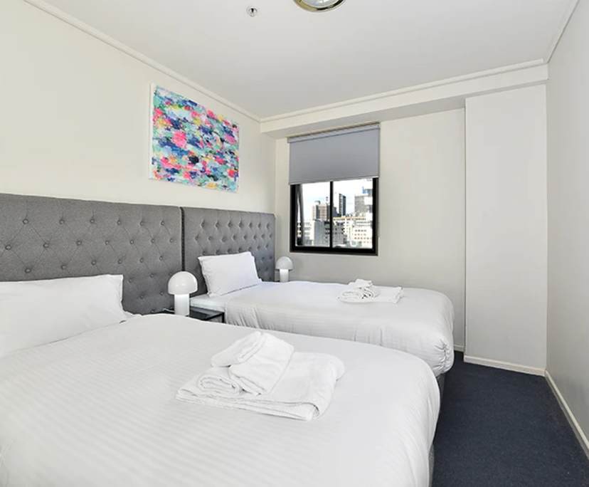 $980, Whole-property, 2 bathrooms, Melbourne VIC 3000