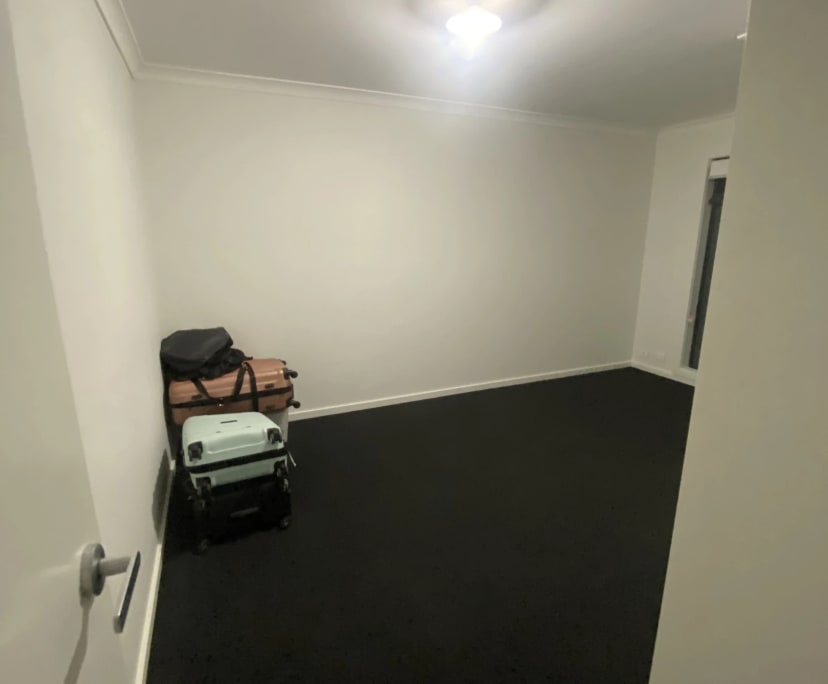 $230, Share-house, 3 bathrooms, Chirnside Park VIC 3116