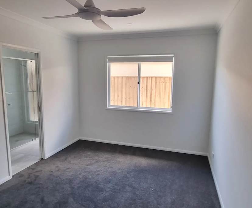 $350, Share-house, 4 bathrooms, Palmview QLD 4553