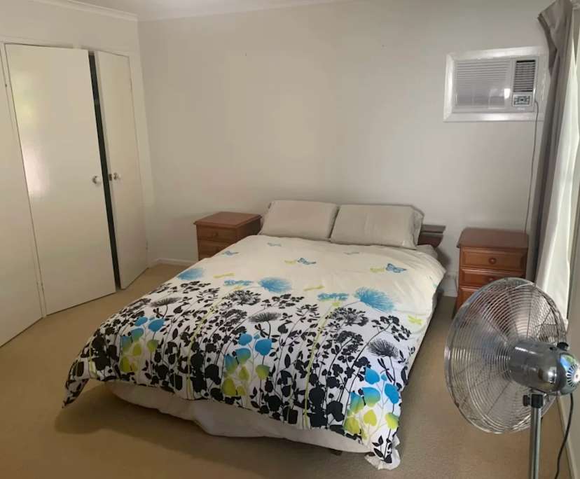 Room with ensuite in a share house