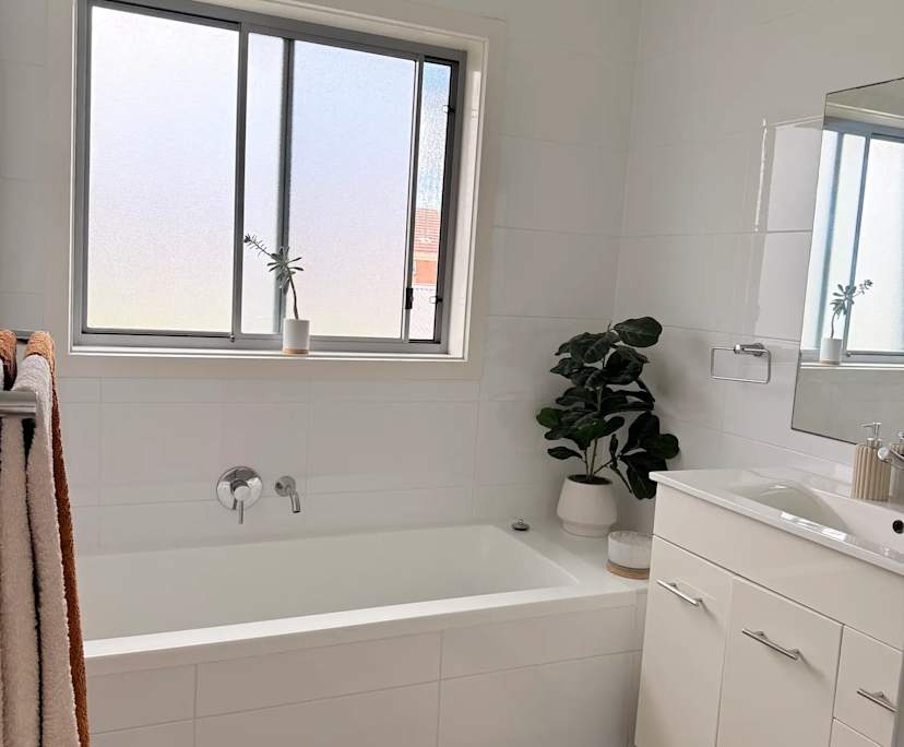 Unfurnished room in a share house