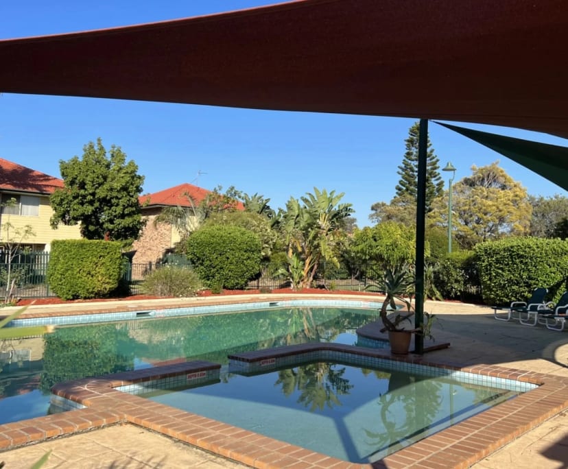 $330, Share-house, 3 bathrooms, Benowa QLD 4217