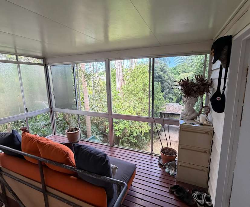 $335, Share-house, 2 bathrooms, Bardon QLD 4065