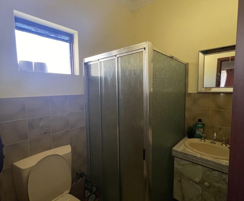 $250, Share-house, 4 bathrooms, White Gum Valley WA 6162
