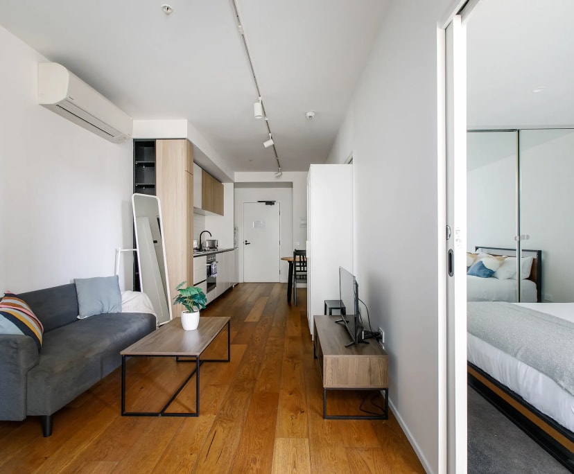 $750, Whole-property, 2 bathrooms, West Melbourne VIC 3003