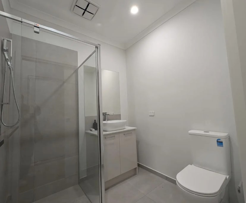 $230-280, Share-house, 3 rooms, Rockbank VIC 3335, Rockbank VIC 3335