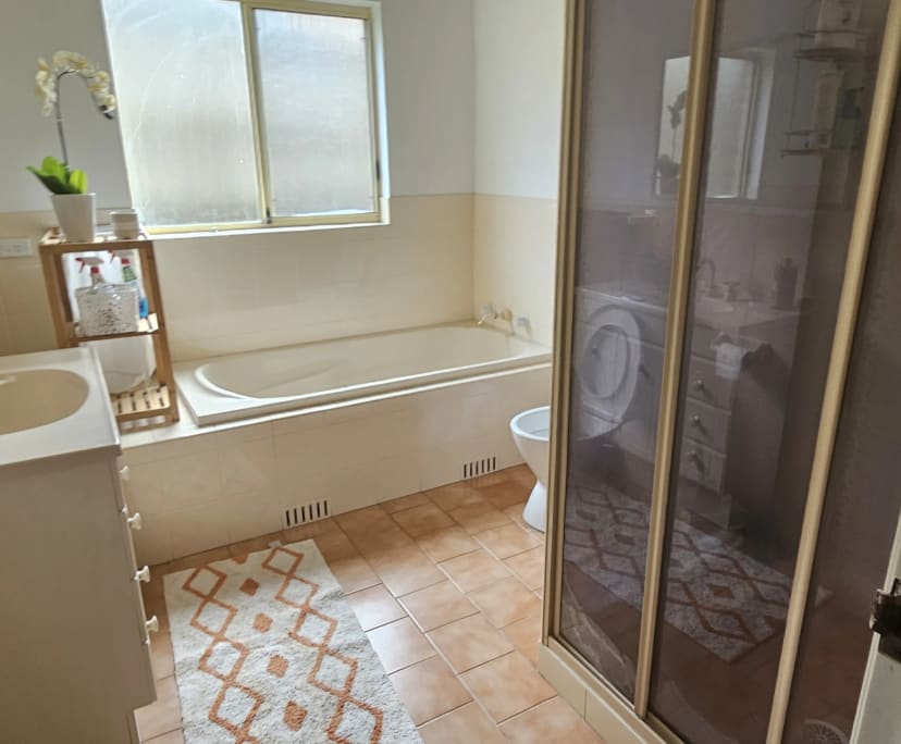 Room for Rent in Blackbutt, Wollongong 350, Unfur...