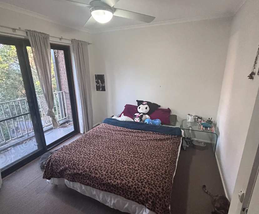 Room in a share house