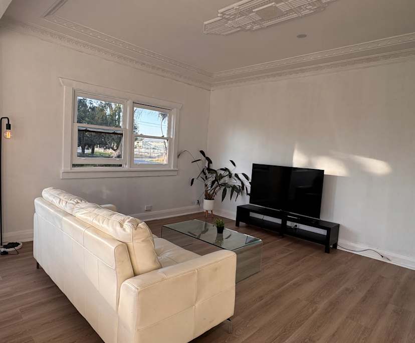 $800, Whole-property, 2 bathrooms, Mulgrave NSW 2756