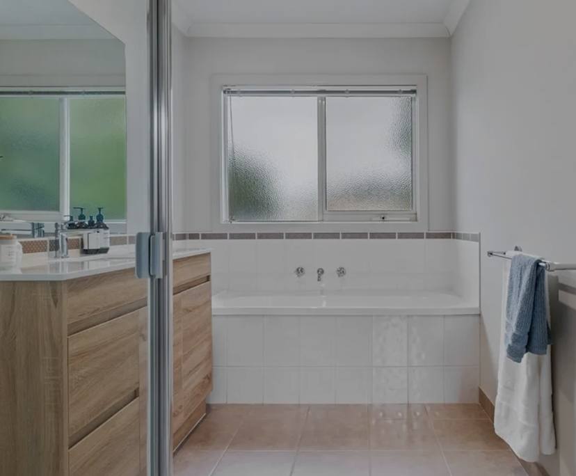 Unfurnished room with own bathroom