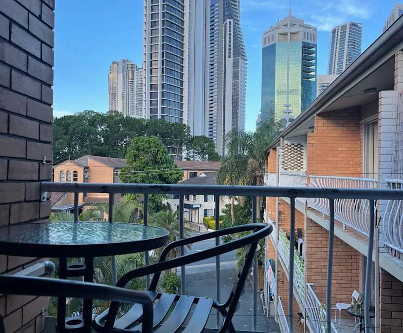 Whole property with 2 rooms for rent