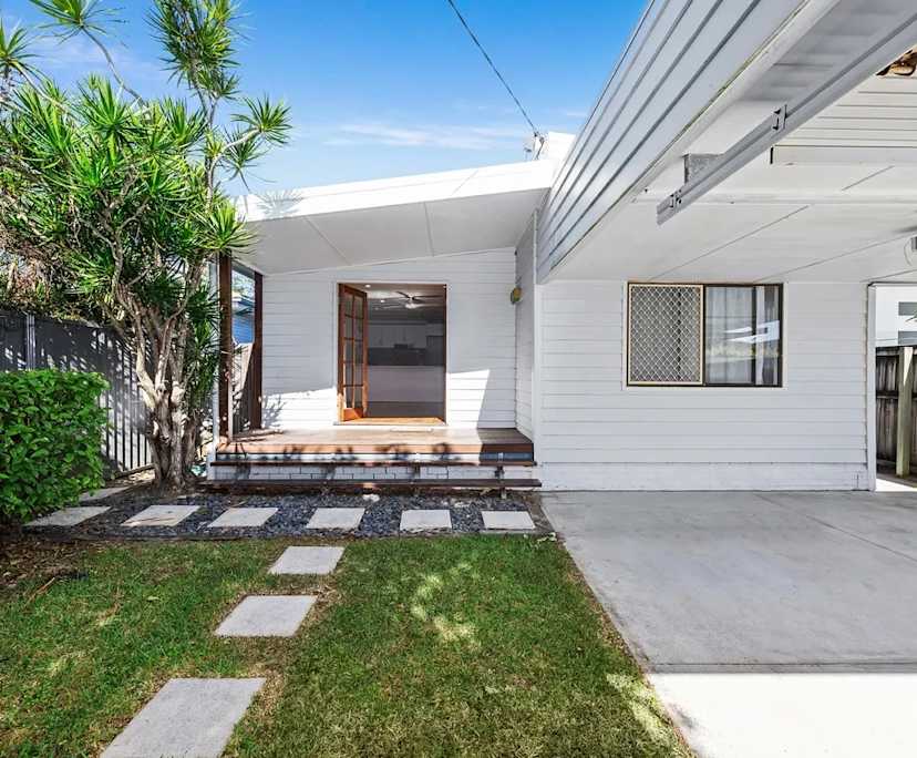 Unfurnished room in a share house