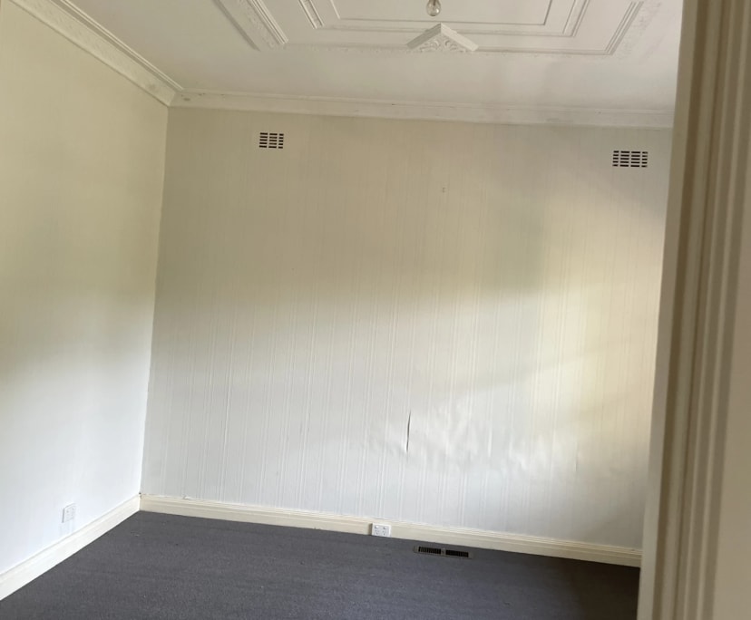 $560, Whole-property, 3 bathrooms, Oakleigh South VIC 3167