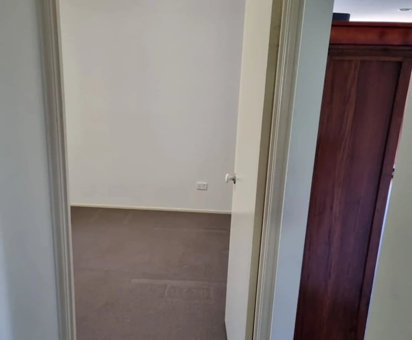 $350, Share-house, 3 bathrooms, Kuluin QLD 4558