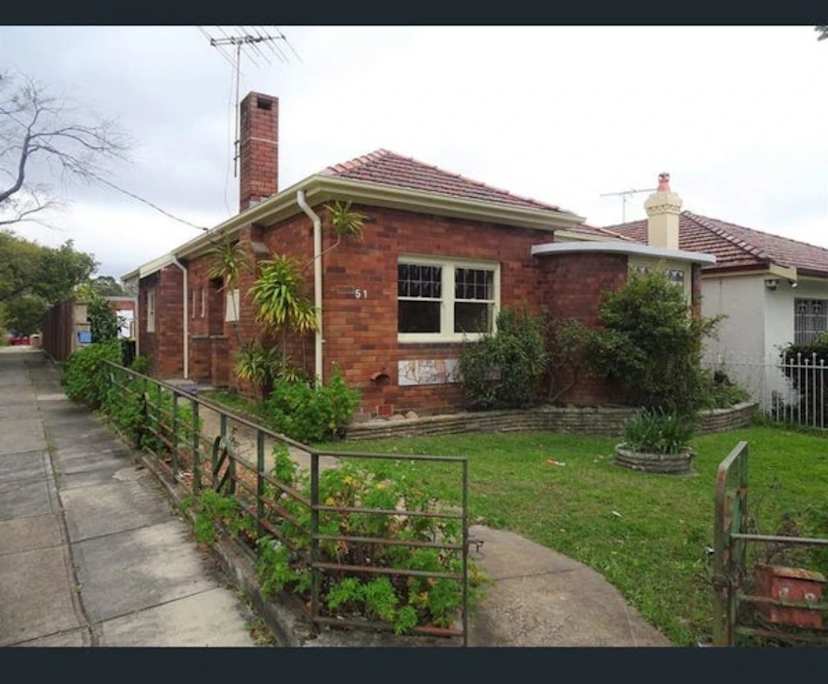 Unfurnished room in a share house