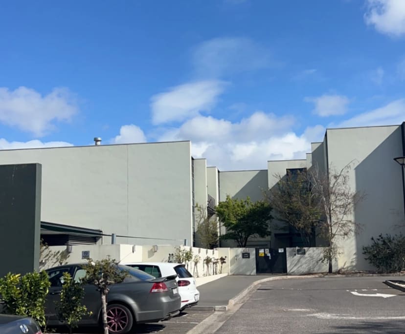 $400, Flatshare, 2 bathrooms, Flemington VIC 3031