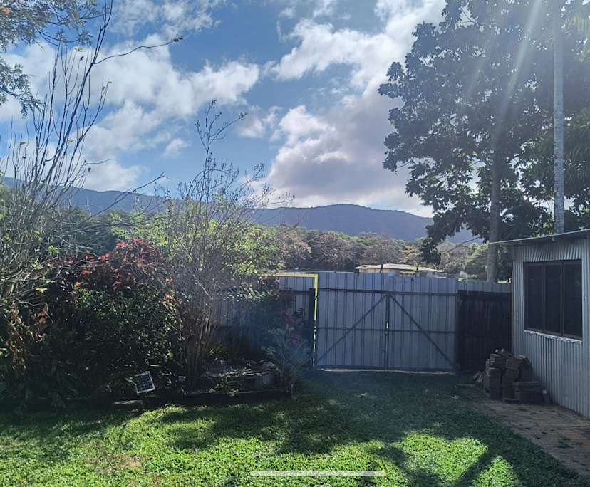 Whole property with 2 rooms for rent