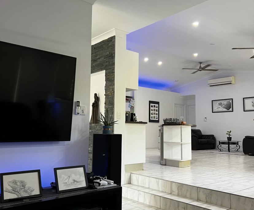 propertyImage