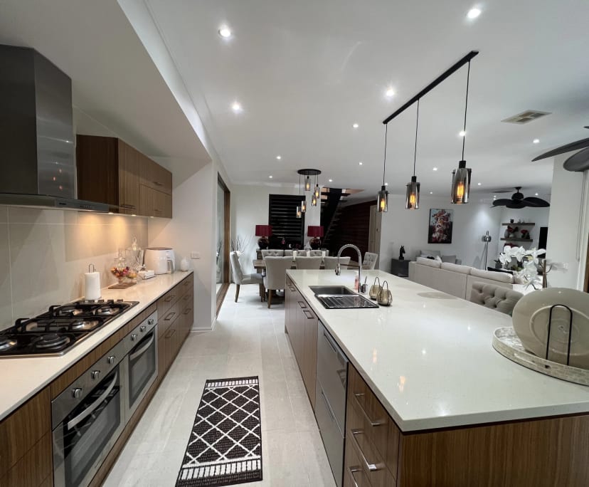 $400, Share-house, 4 bathrooms, Taylors Hill VIC 3037