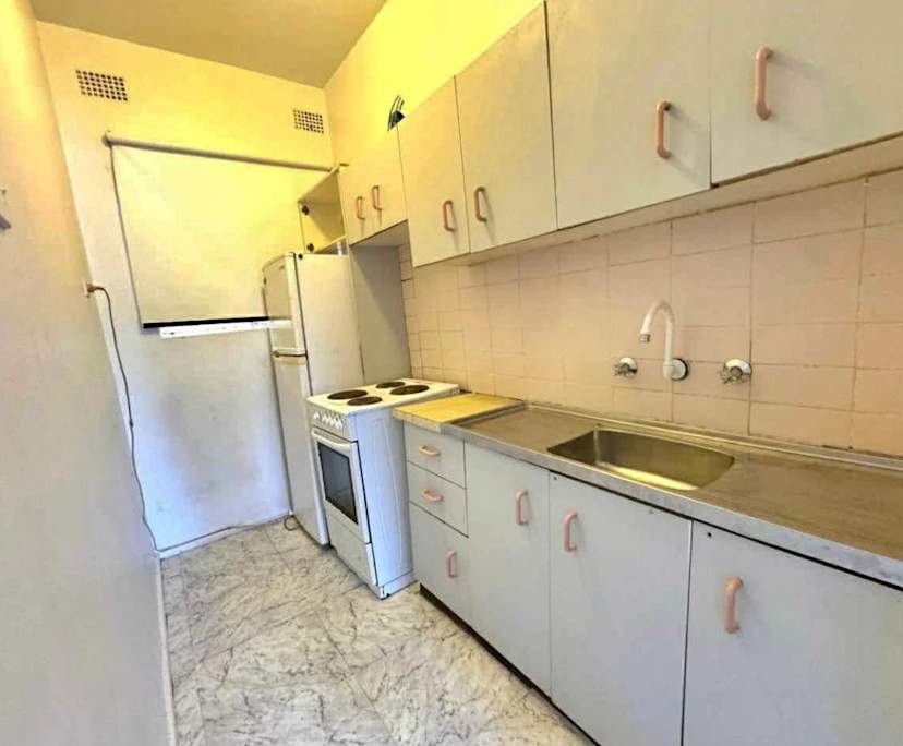 Furnished room studio flat for rent