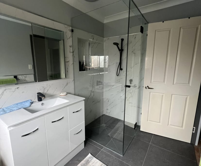 $350, Share-house, 3 bathrooms, Springfield QLD 4300