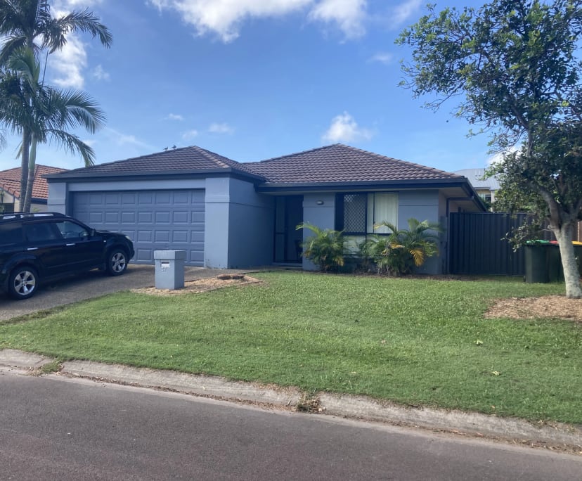Room in a share house