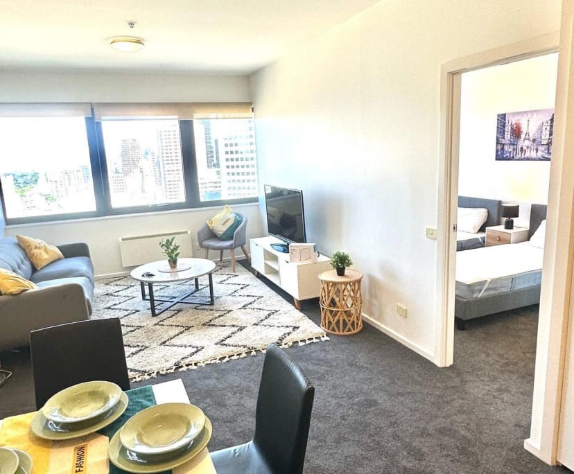 Furnished room in a flatshare