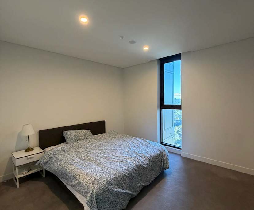 Furnished room with ensuite in a flatshare
